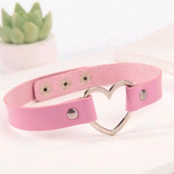 PINK Leather Heart Shaped Choker Necklace - Picture 3 of 15